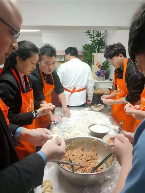 郑州张一绝餐饮集团官网|张一绝官网|郑州张一绝|张一绝黄焖鸡|张一绝瓦香鸡|张一绝餐饮集团